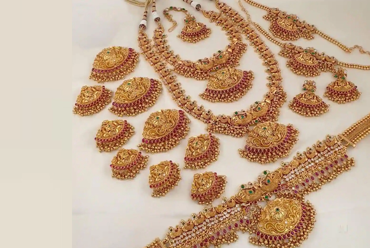 Why renting your bridal jewellery is convenient than buying them and where to get them from?